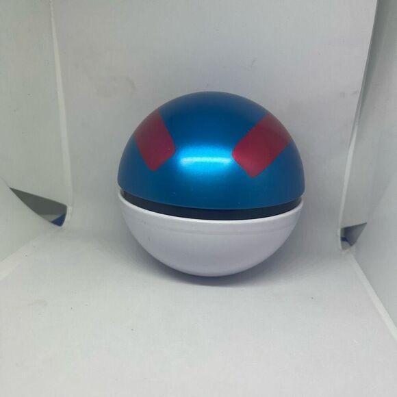 Pokemon Pokeball Great Ball D21 (EMPTY NO PACKS)  Prop Display Cosplay Greatball - Picture 2 of 5